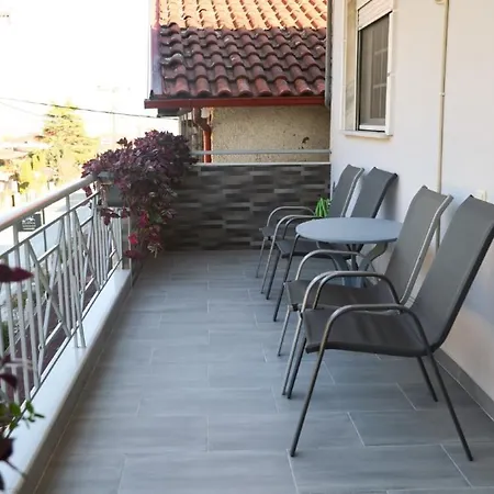 Apartment With Mountain View Loutraki (Pella)